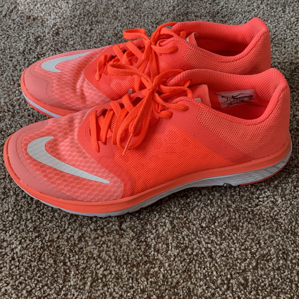 Nike women’s running shoes FS Lite Run 3 Sz 8